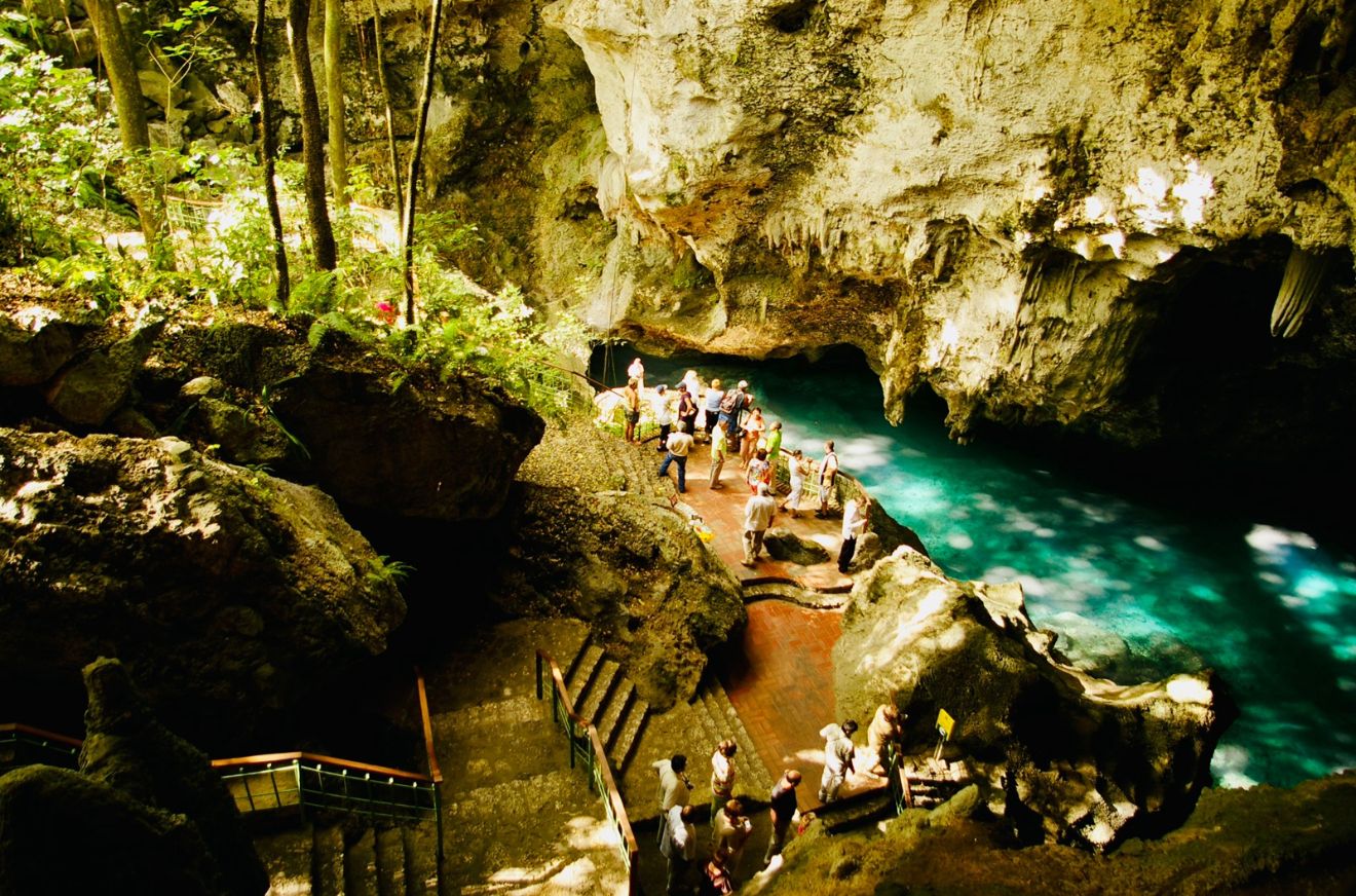Gruta de Los Tres Ojos